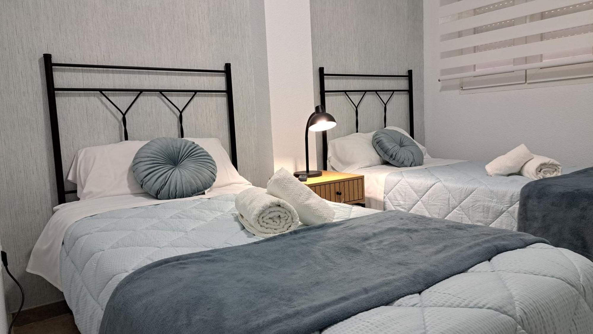 Apartamentos Maria Cristina Con Parking Gratis Кордова Номер фото